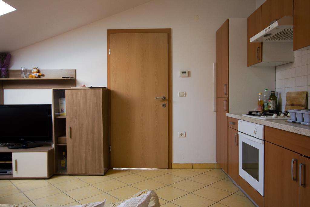 Apartment Perc Koper Exterior photo